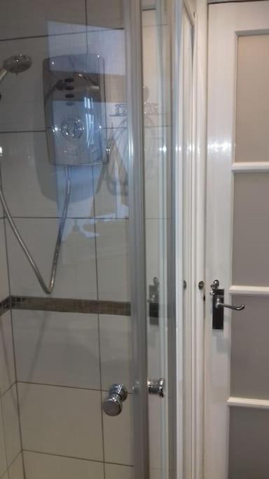 Between Piers, The Stylish Studio Flat In Cannon Place Hove Exterior foto
